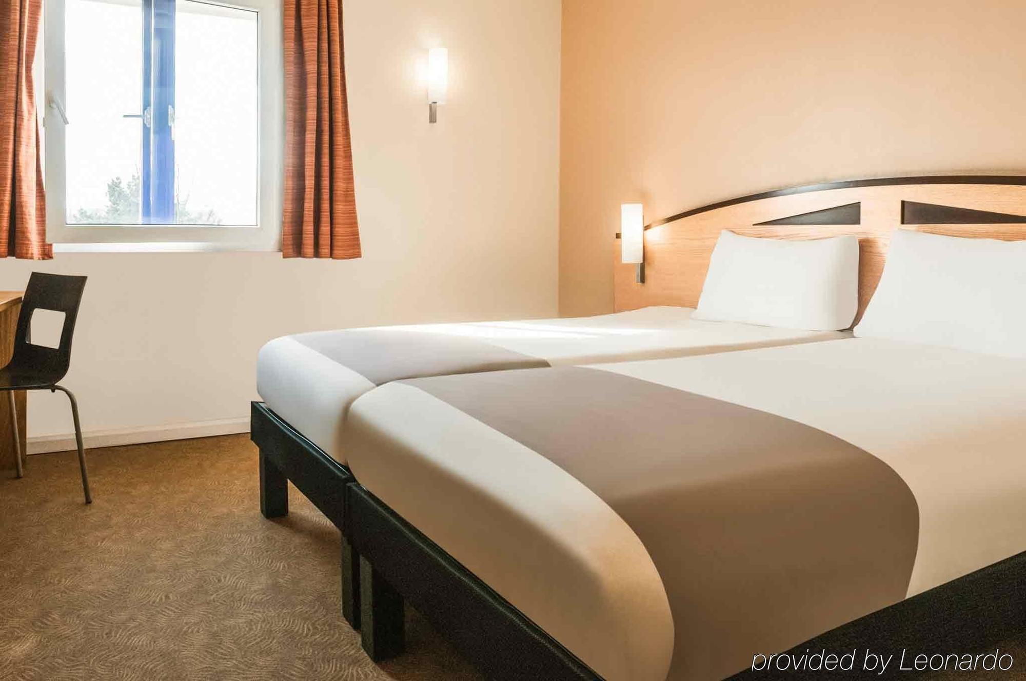 Ibis Rotherham East - Exterior foto
