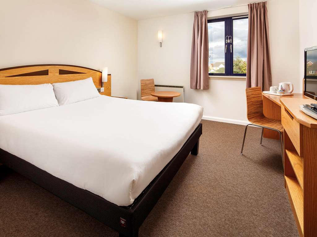 Ibis Rotherham East - Quarto foto